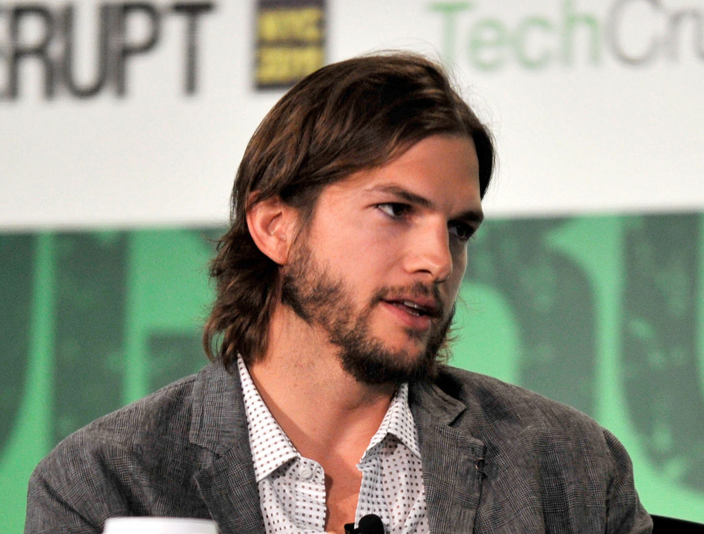 Aston Kutcher simple email tip