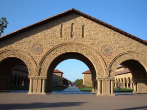 Stanford_University_Main_Quad_western_archway